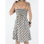 robe moyenne, robe sans manches, robe décolleté, robe dos smocké, robe imprimé à carreaux, robe fluide