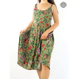 robe genou, robe d'été, robe de plage, robe moyenne, robe imprimée fleurs, robe verte, robe plissée, robe col rond.