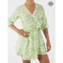 Robe mini, robe imprimé fleurs, robe verte, robe liens à nouer, robe fluide, robe à volants, robe cintrée