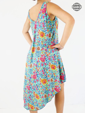 Robe longue, robe tunique, robe évasée, robe plissée, robe sans manches, robe bohéme, taille unique avec col rond