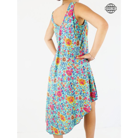 Robe longue, robe tunique, robe évasée, robe plissée, robe sans manches, robe bohéme, taille unique avec col rond