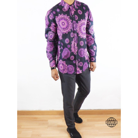 chemise noire et violette motif mandala homme