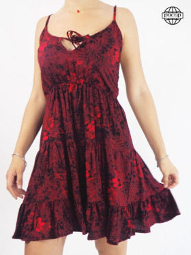 robe courte, robe d'été évasée, robe femme volantée, robe rouge, mini-robe.