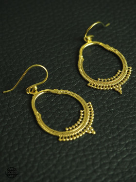 Petites boucles d'oreilles indiennes Bollywood orientales dorés