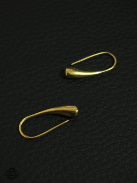 Boucles d'oreilles femme sobre et simple luxe