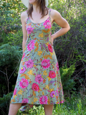 robe verte pour femme mi-longue fines bretelles réglables imprimé floral