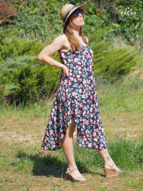 Robe bleue d'été, robe fluide, robe imprimé liberty, robe décolleté, robe ajustable, robe bretelles larges