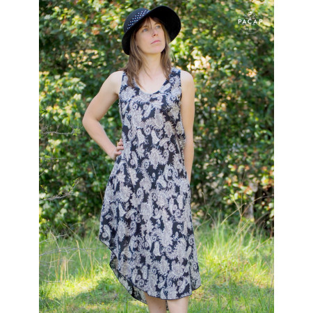 Robe longue, robe ample sans manches, robe noire, robe paisley, robe tunique