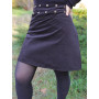 jupe femme en velours noir, jupe noire portefeuille, jupe automne avec collant, jupe taille haute, jupe côtelée noire