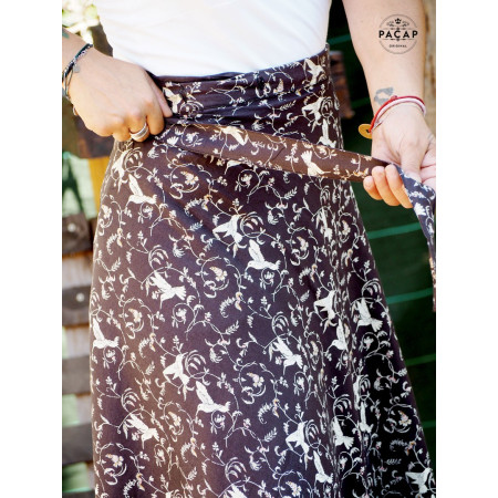 jupe longue noire motif oiseaux