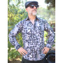 chemise originale noire et grise pour homme avec beret en cuir et lunette de soleil