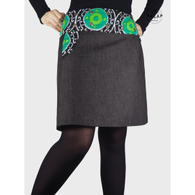 jupe ethnique en jean noir coupe droite poche imprimé ceinture large bouton pression
