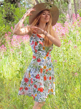 robe blanche a fleurs pour femme taille unique cintrée taille haute, robe multicolore robe boheme, hippie