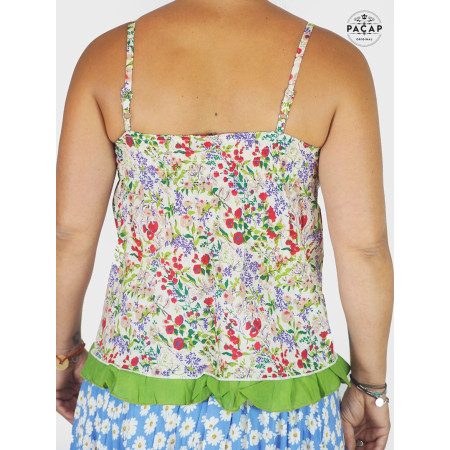 haut dos nu femme, top a bretelles réglables, caraco vert a volants, t shirt a petite fleurs