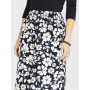 pantalon boheme noire a fleurs blanches, pantalon boho, jupe culotte, pantalon confortable femme