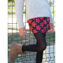 jupe courte noire a fleurs rouge orange et rose pour petite fille