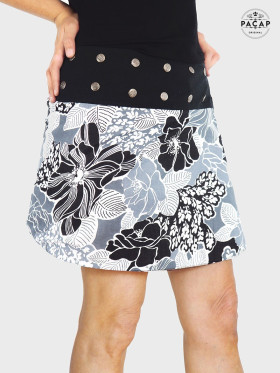 Jupe à fleurs, jupe grise, jupe courte, jupe à boutons pressions, jupe florale réversible