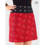 jupe rouge grande taille motif floral ceinture noire bouton pression femme ronde , femme forte et femme enceinte